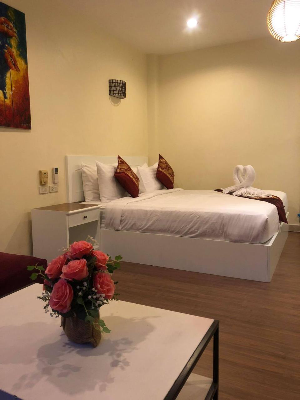 Patong Db旅馆酒店 外观 照片