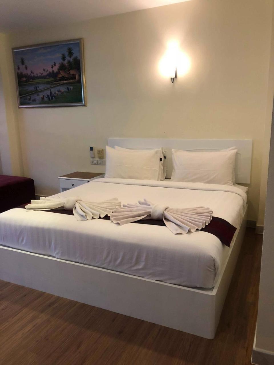 Patong Db旅馆酒店 外观 照片